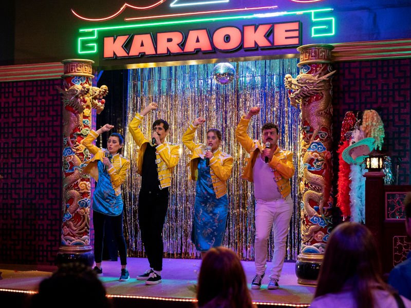 You are currently viewing <span>COMÈDIA MUSICAL</span> Vicent Sanchis, presenta la nova sèrie 'L'última nit del Karaoke' i avisa: "És per a gent intel·ligent"