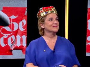 Read more about the article <span>VÍDEO</span> "El Fax de 8tv" s'estrena coronant a Pilar Rahola com la reina del programa